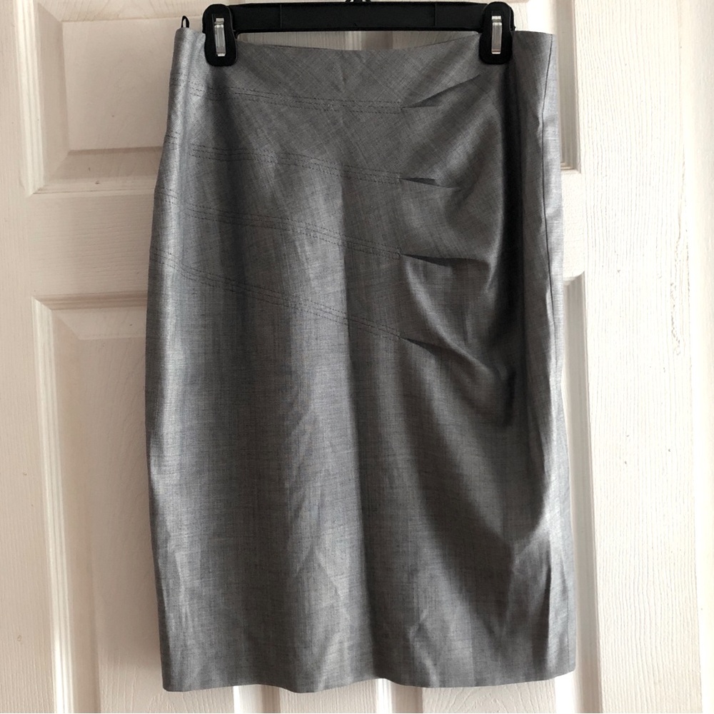 Escada Light Gray Silk Wool Blend Pencil Skirt sz 38 6 Lined